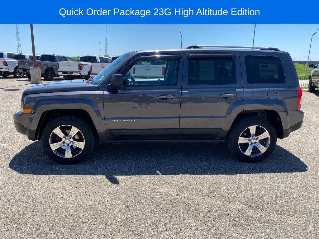 2017 Jeep Patriot — rear three-quarter view