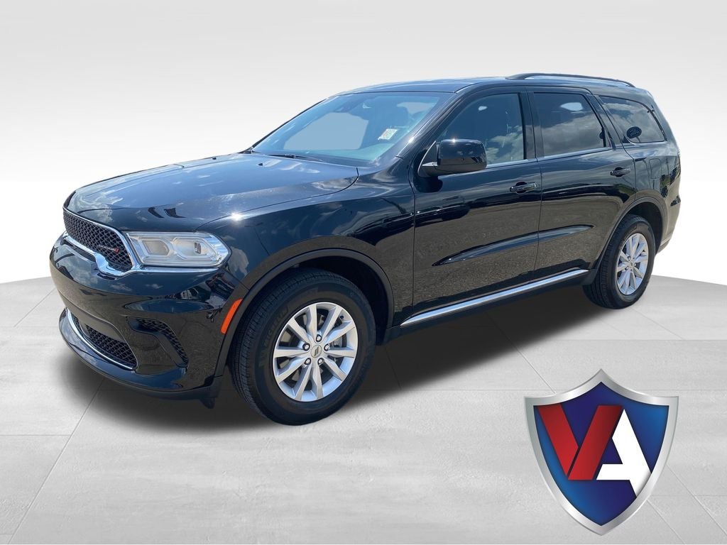 2023 Dodge Durango SXT Plus AWD in Db Black Clearcoat — front three-quarter view