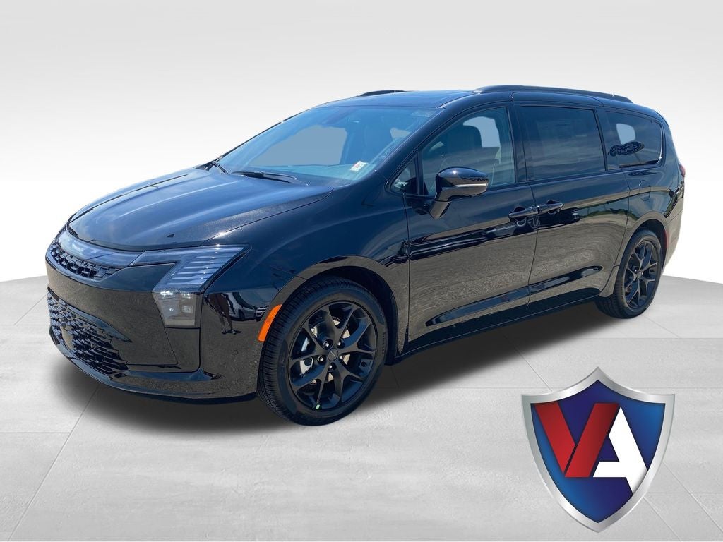 2027 Chrysler Pacifica PACIFICA LIMITED in Diamond Black Crystal Pearl-Coat Exterior Paint — front three-quarter view